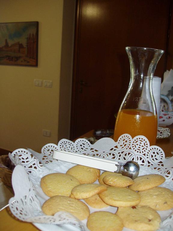 Girfalco Country House Bed and Breakfast Urbino Eksteriør billede