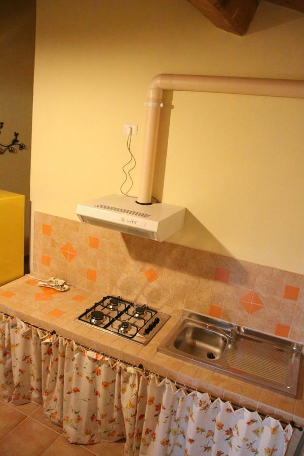 Girfalco Country House Bed and Breakfast Urbino Eksteriør billede